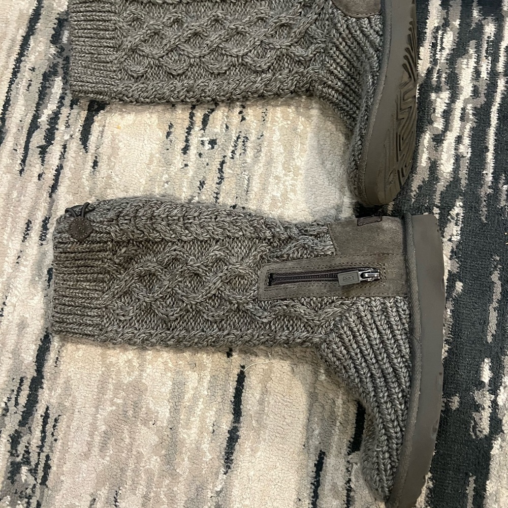 UGG Charcoal Knit Boots - Picture 4 of 10